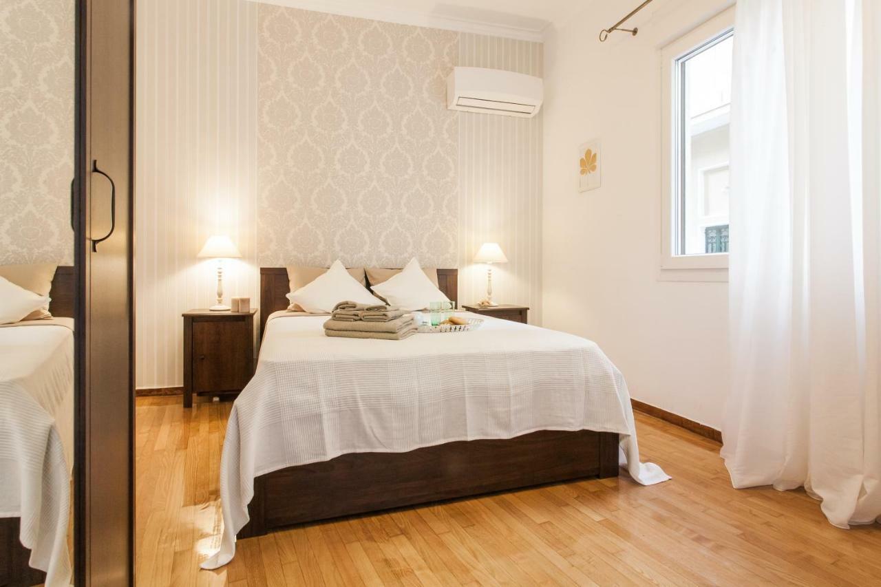 Classy Private Double Rooms In Apartment Next To Acropolis Афины Экстерьер фото